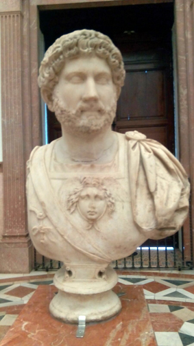 Busto de Adriano. Museo Arqueológico de Sevilla